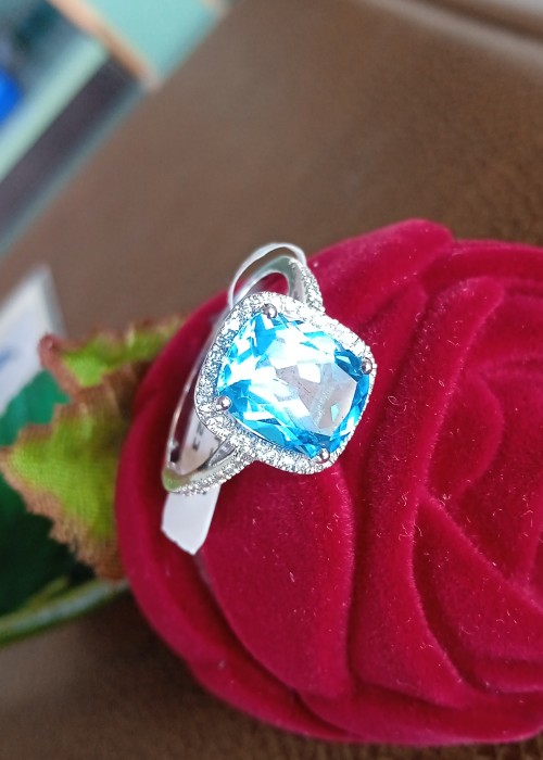 Precious Blue Topaz Ring